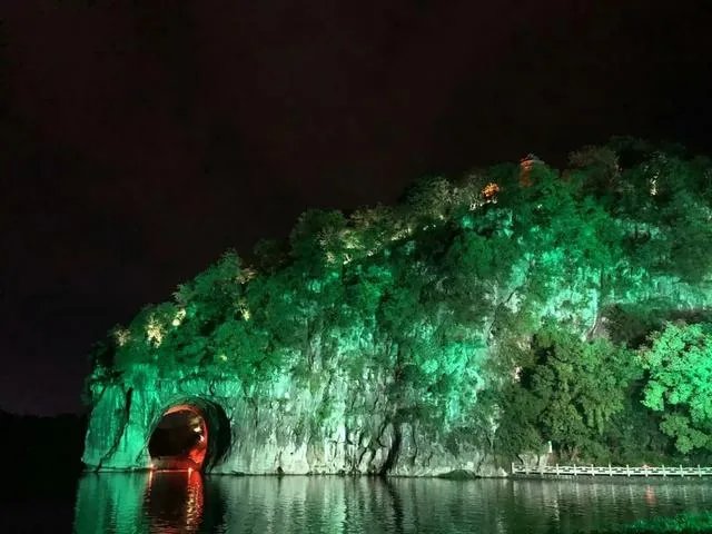 桂林阳朔一日游最佳路线（桂林阳朔三日游攻略）