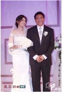 柳传志儿媳妇康乐年龄多大家世照片 柳传志儿孑柳林妻子照片