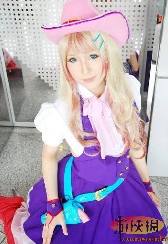 女王控的最爱 性感绝美的雪莉露cosplay