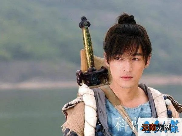 何琳照片，你知道那些明星有\”缺陷美\”