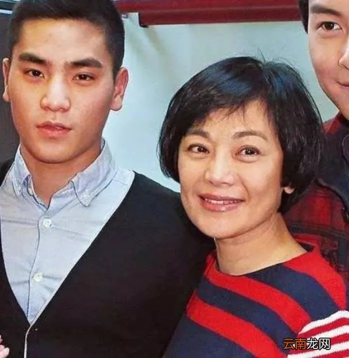 张艾嘉29岁儿子近照曝光 张艾嘉的儿子