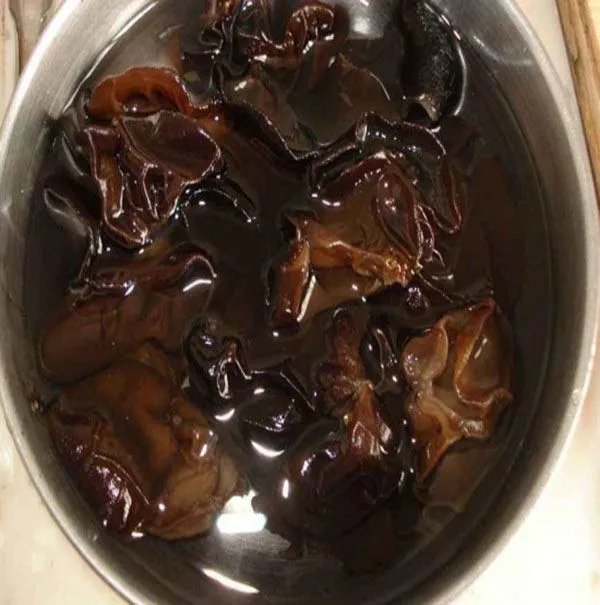 黑木耳一天吃多少算适量?该怎么吃法?