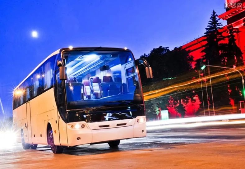 长途汽车票可以提前几天买 可以退票吗