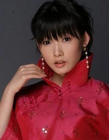 曹议文老公到底是谁? 她真的有对象了吗?