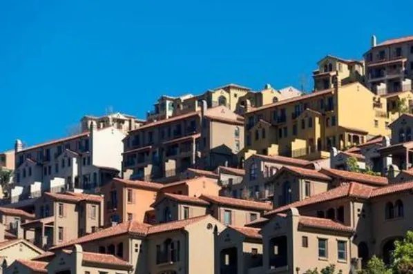 云南大理55栋高尔夫别墅被拆除,被拆除的原因是什么?