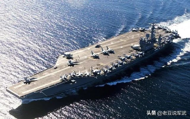 什么是浮岛式航母?