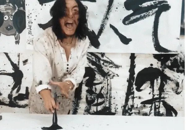 大师擂台靠挥毛笔放倒四名壮汉,该大师为何一直能得到广泛支持?