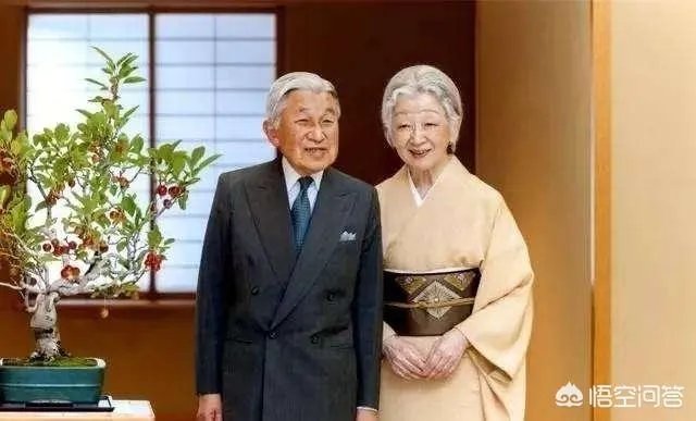 泰国国王加冕仪式上的五神器是什么?