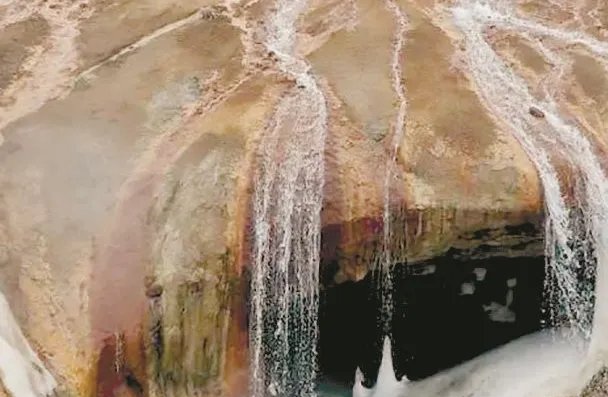 上万年钙化滩遭游客踩踏，一旦被破坏还有被修复的可能吗？