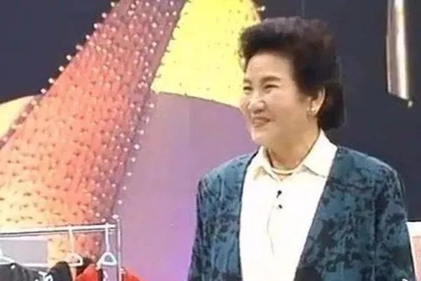 赵本山曾找赵丽蓉合作登台春晚却被拒绝,背后真相是什么?