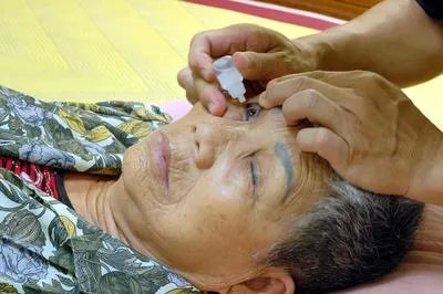 怎样预防老花眼 预防老人老花眼4招数分享