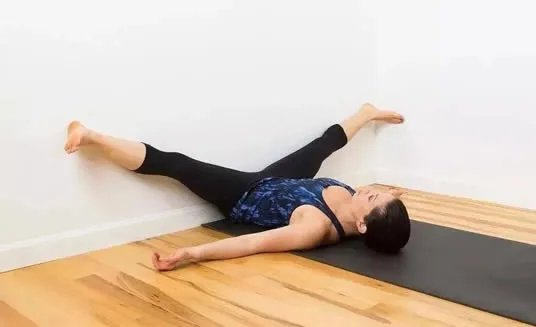 靠墙90度瘦腿原理（含姿势图）