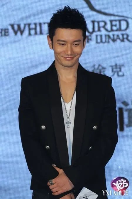 黄晓明自爆40岁前结婚谈求婚：展现天蝎座的霸道