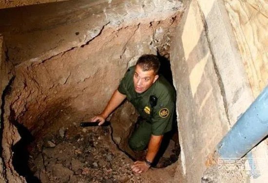 男子发现洞穴里面东西让他震惊（图）