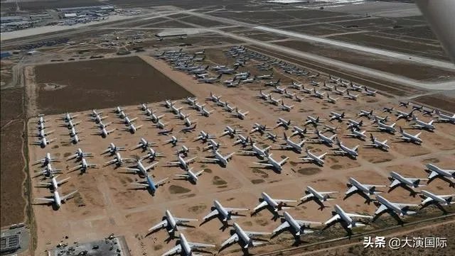 因疫情美国交通瘫痪,超400架飞机停满荒漠,堪称“飞机墓场”,如何评价?