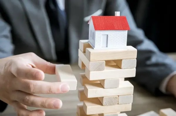 十年商品房销售超百亿平方米,未来房价走势如何?