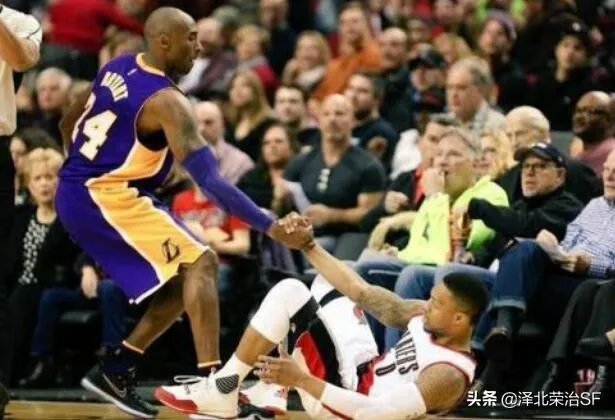 48分10助攻9篮板,利拉德攻陷斯台普斯致敬科比,为什么说他在最近创造了很多记录呢?