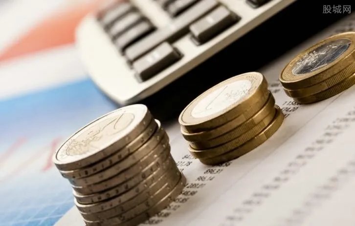 人民币贬值如何投资 三种方法了解一下