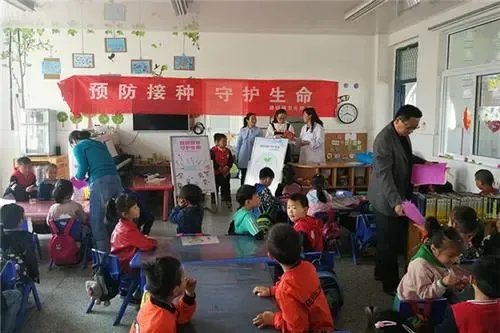 世卫表示目前不推荐接种疫苗加强针，不推荐的原因是什么？