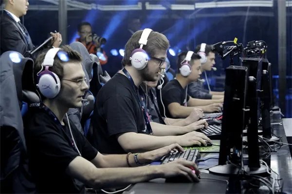 CFS2015世界总决赛开战 首日比赛精彩图集