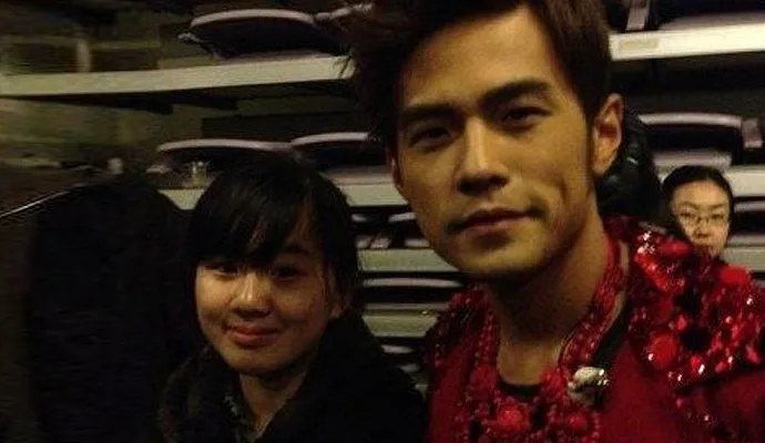 孟非的女资料及照片 封他为“国民岳父”的称号