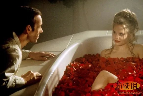 凸显惊艳魅惑气息 盘点25部电影中的烈焰红唇