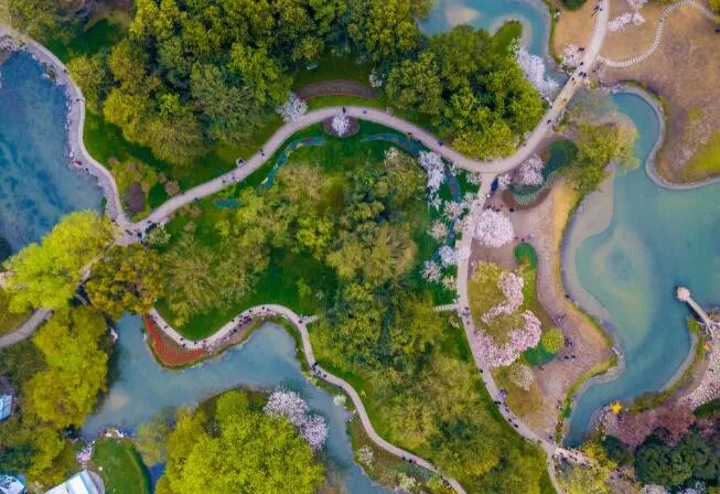 春暖花开的句子 描写春天的简短美句