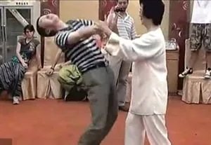 闫芳徒弟说出了真相 闫芳太极拳搞笑