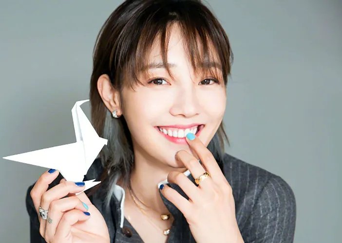 陈羽凡白百合离婚了还隐藏着，离婚了还隐藏是还想复合吗？