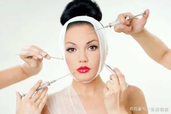 16岁女孩花400万整容200多次,结果整成啥样了?