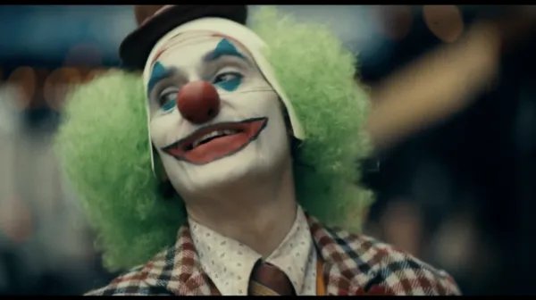 哥谭是华晨宇的,更是蝙蝠侠的