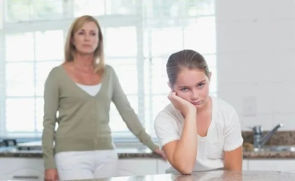 我妈妈总是动我的东西,还说她不会动,好烦啊,自己买了一些自己