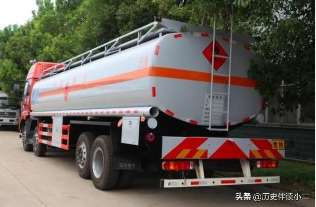 台州大溪高速公路口油罐车大爆炸，油罐车公司负法律责任吗？