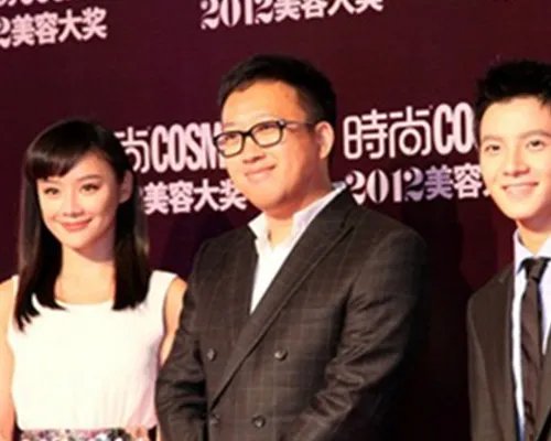 于正和袁姗姗结婚照外泄 曝两人已是夫妻