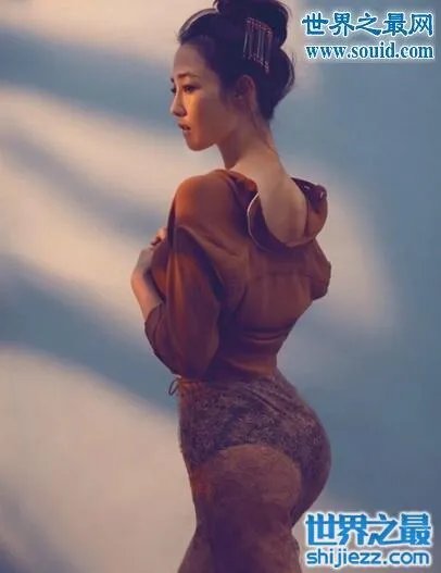 白百何跑男屁股好大，遭受惩罚屁股被暴打痛哭 