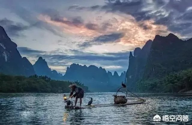 上联：日薄西山捉鱼忙，下联怎么对？