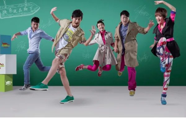 如何看待快本工作人员收高价应援礼物一事?