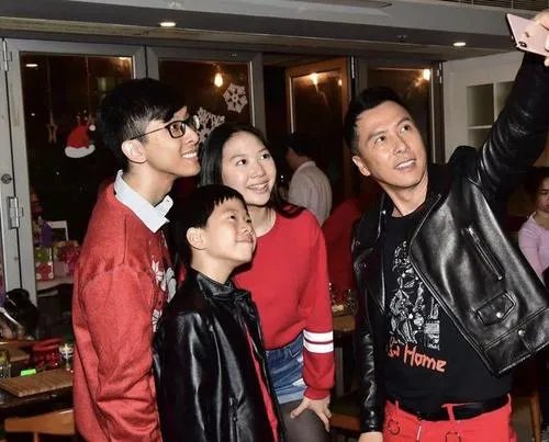 甄子丹前妻梁静慈现状 梁静慈为什么生下孩子 梁静慈年轻时的照片