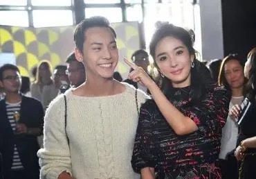 斛珠夫人方诸是太监吗,斛珠夫人女主和谁在一起了