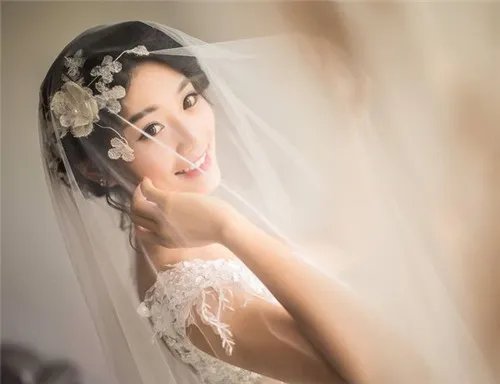 成都跟妆多少钱 成都新娘跟妆哪家好