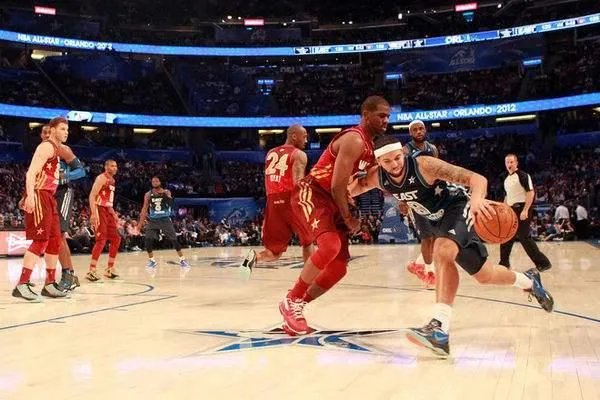 对于德隆加盟骑士以及最近的表现你们怎么看？