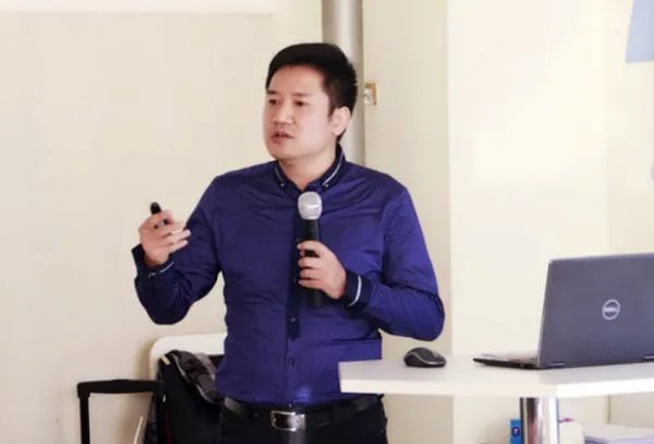 项目负责人 翻译