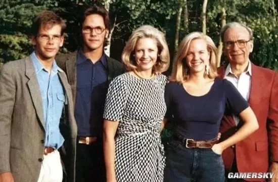 盘点默多克过往的五任妻子 92岁的情史不能不丰富