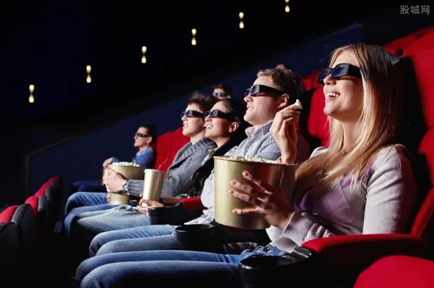 成都一影院复映首日票卖光 共收入16元5角钱