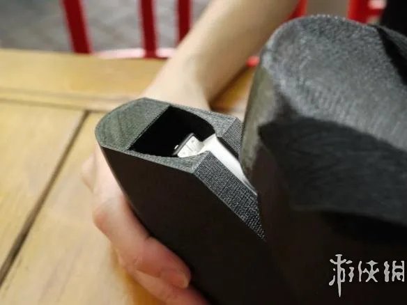 深圳美女黑客发明黑科技:工具藏在3D打印高跟鞋中!