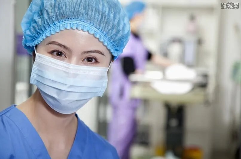 张文宏：中国不会盲目地开放和封锁 严格把守国门