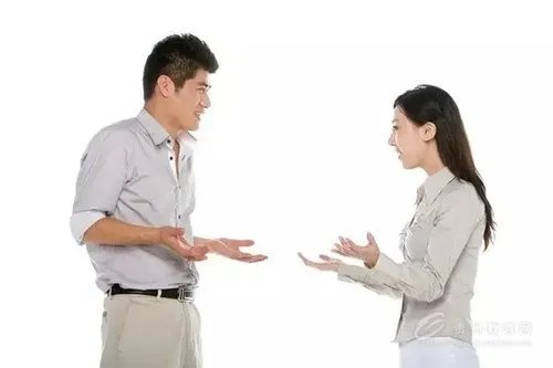 我妈妈总是动我的东西,还说她不会动,好烦啊,自己买了一些自己