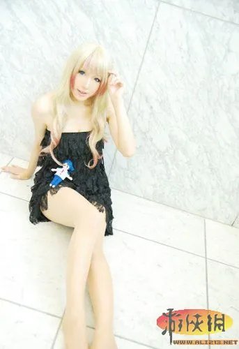 女王控的最爱 性感绝美的雪莉露cosplay