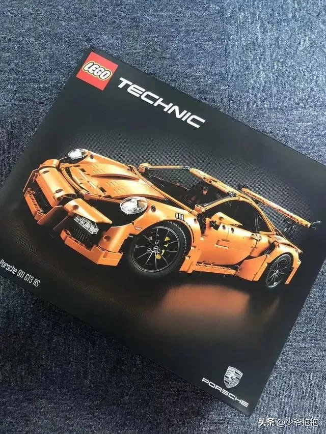 世界上是先有汽车还是先有红绿灯呢?