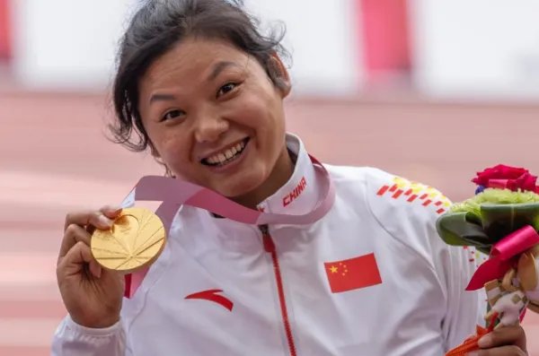 姚娟破世界纪录,第五次摘金,她摘金背后有哪些故事值得关注?